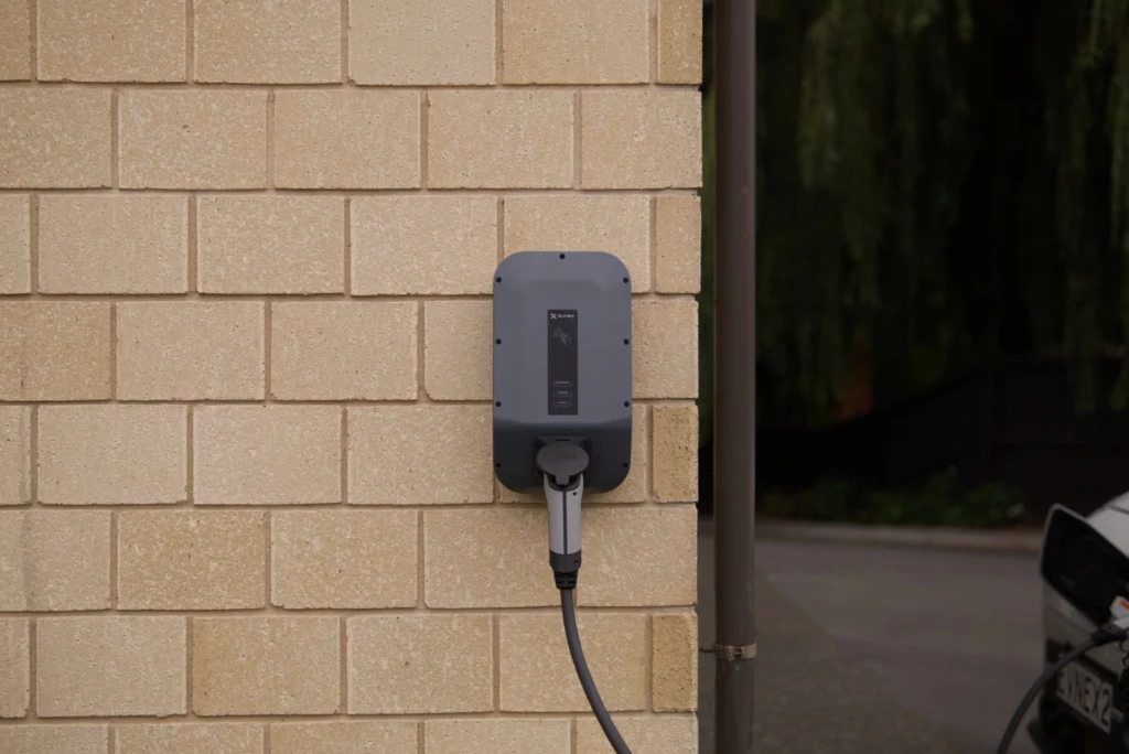 Borne de recharge murale à domicile