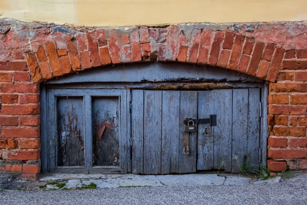 Porte de cave