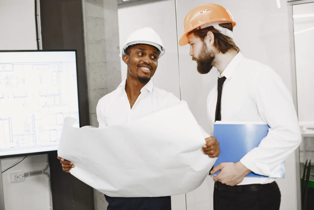 Discussion des devis avec un entrepreneur