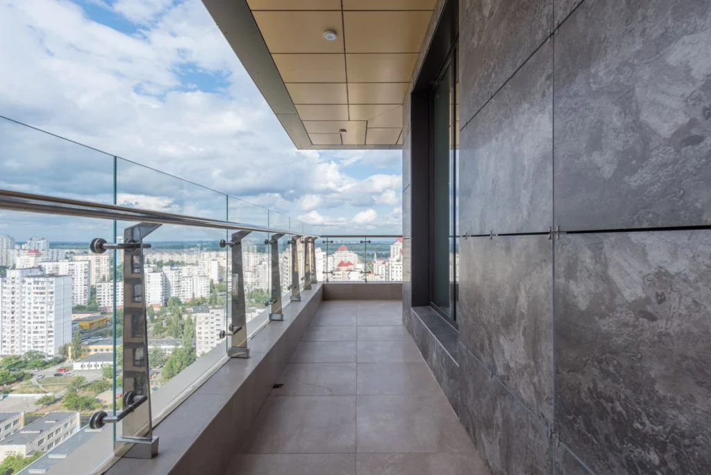 Balcons d’un immeuble résidentiel